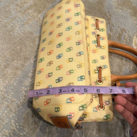 Vintage made in USA Dooney and Bourke “IT” hand bag in GUC no shoulder strap - Picture 13 of 13